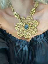 Load image into Gallery viewer, Bloom Druzy Flower Necklace