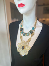 Load image into Gallery viewer, Bloom Druzy Flower Necklace