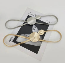 Load image into Gallery viewer, Circle Medallion Gold Elastic Metal Belt