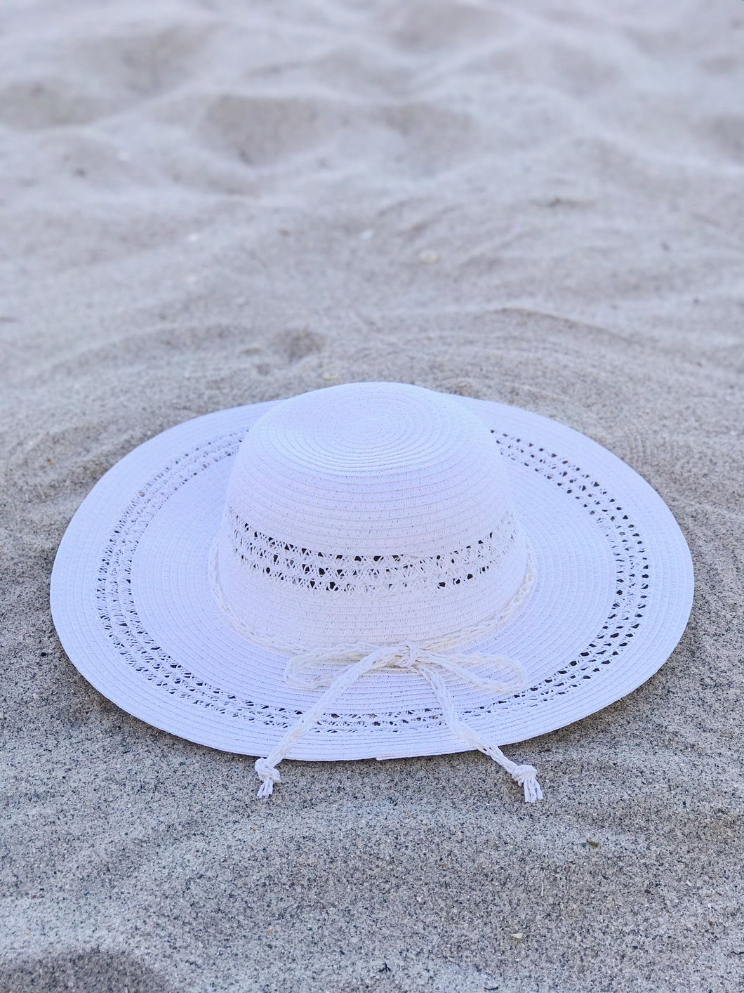 ‘Delicate White’ Summer Floppy Hat
