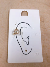 Load image into Gallery viewer, Heart Ear Cuff