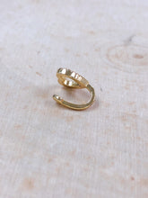 Load image into Gallery viewer, Heart Ear Cuff