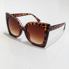 Load image into Gallery viewer, Tortoise &#39;Gigi&#39; Rose Gold Oversized Sunglass